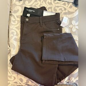Liz Claiborne Classic Skinny Dark Espresso Pant - Size 16W - NWT